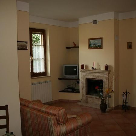 Casa Vacanze San Francesco Бани Сан Филипо Стая снимка